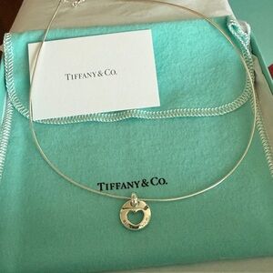 925 Sterling Silver Heart Cutout Pendant Necklace - Silver